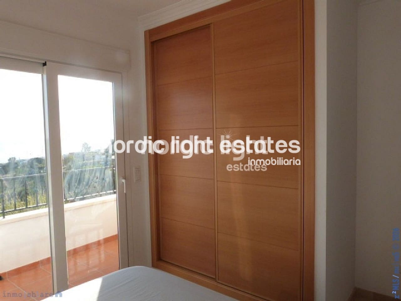 4 soveværelse Villa til salg i Torrox-Costa med swimmingpool garage - € 575.000 (Ref: 9747300)