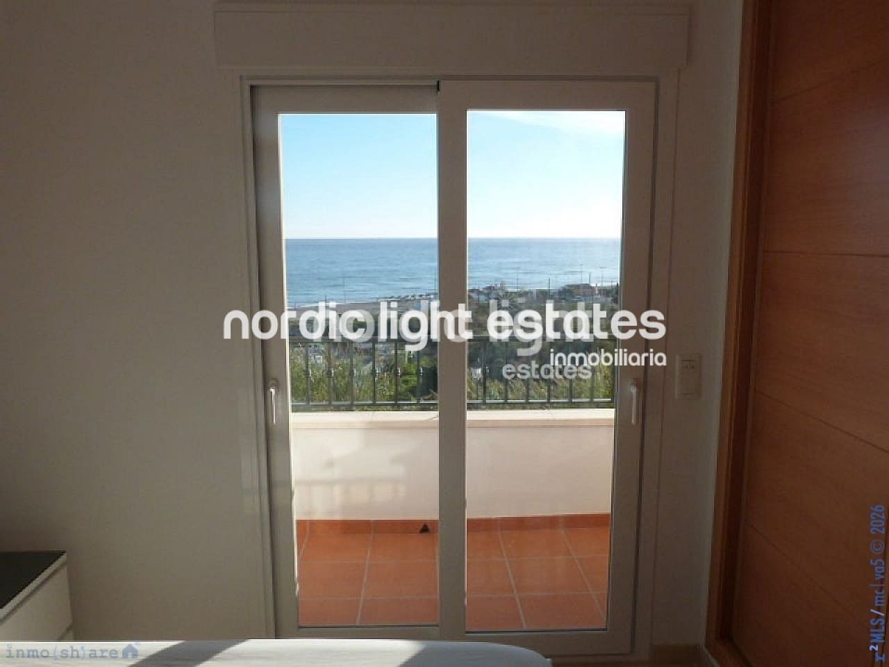 4 soveværelse Villa til salg i Torrox-Costa med swimmingpool garage - € 575.000 (Ref: 9747300)