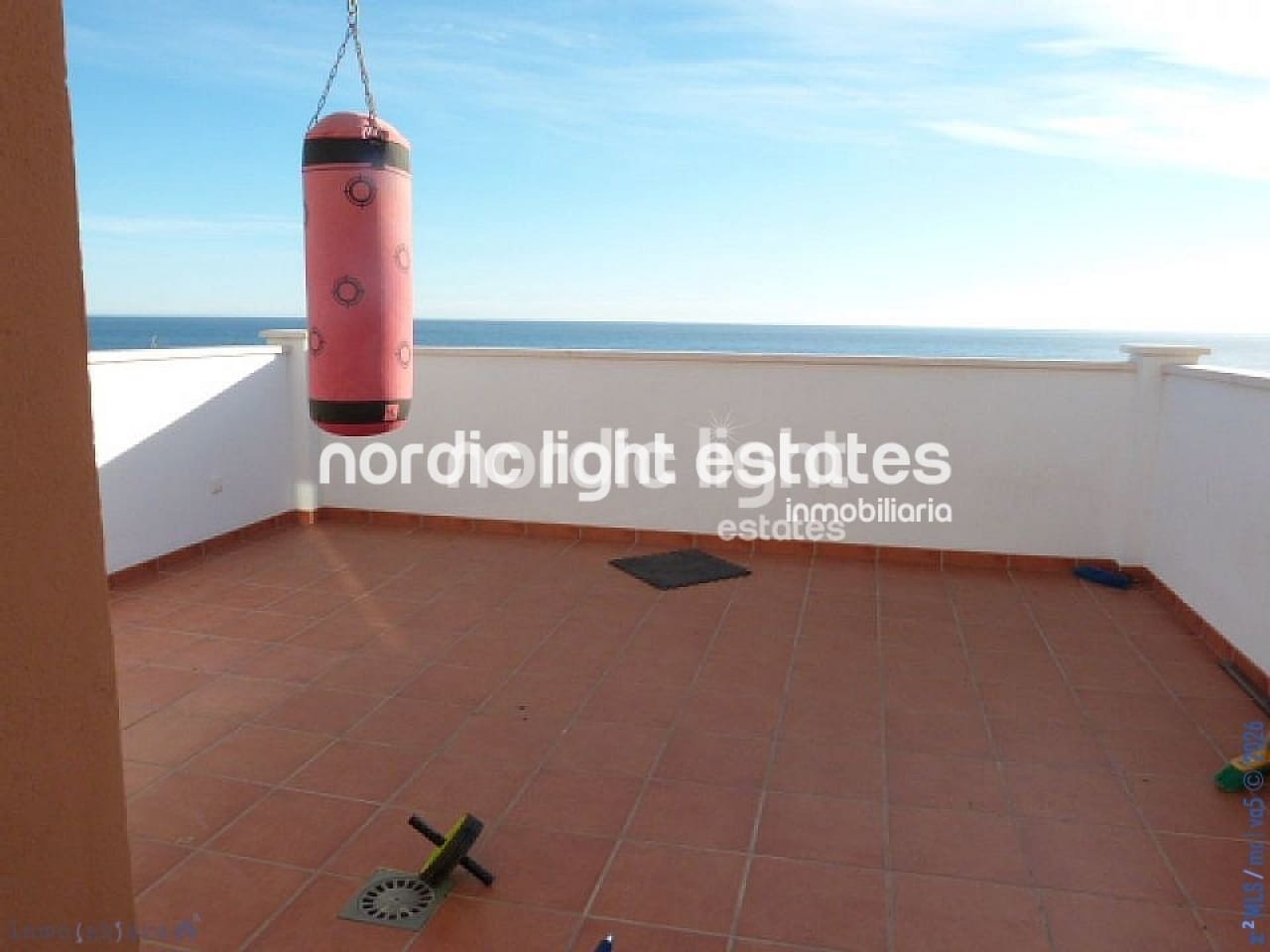 4 soveværelse Villa til salg i Torrox-Costa med swimmingpool garage - € 575.000 (Ref: 9747300)