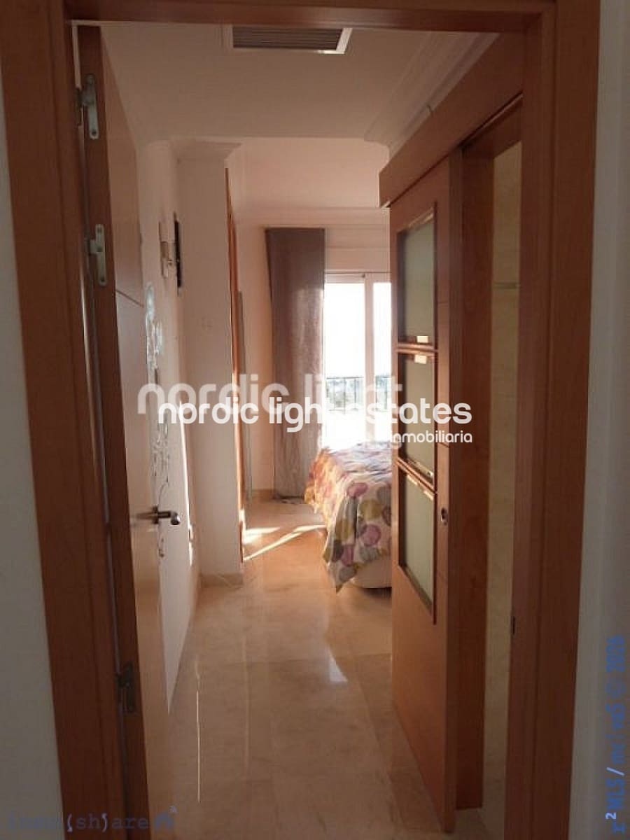 4 soveværelse Villa til salg i Torrox-Costa med swimmingpool garage - € 575.000 (Ref: 9747300)