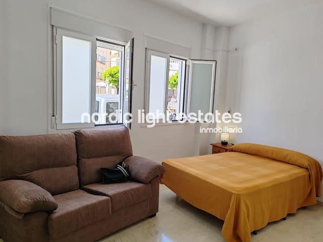 Studio til leje i Centro, Nerja - € 560 (Ref: 9747344)