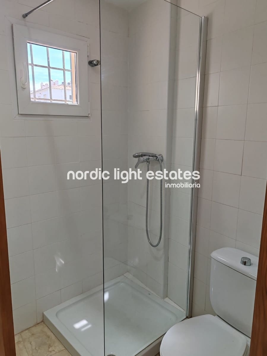 Studio for rent in Nerja - € 560 (Ref: 9747344)