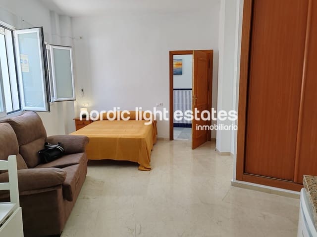 Studio til leje i Centro, Nerja - € 560 (Ref: 9747344)