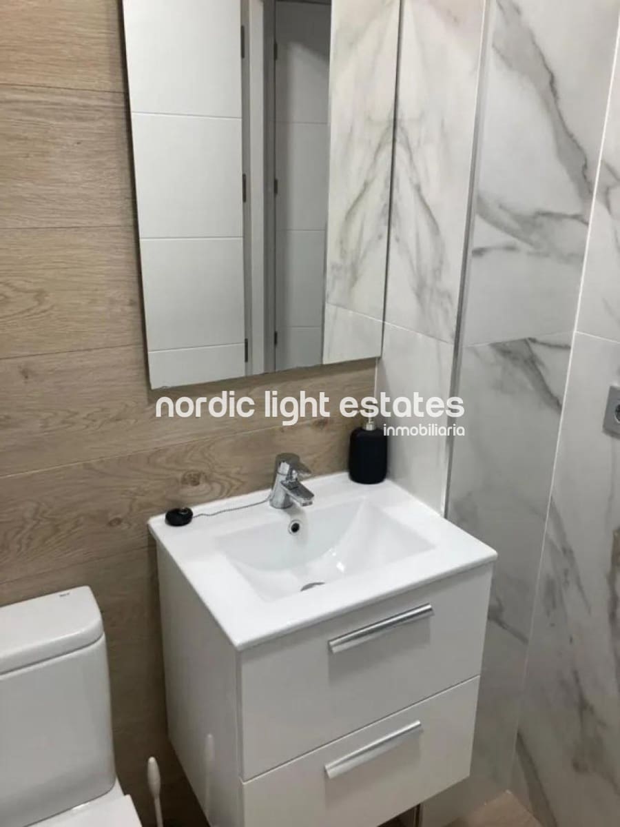 2 soverom Leilighet til salgs i Torrox-Costa med svømmebasseng - € 230 000 (Ref: 9753713)