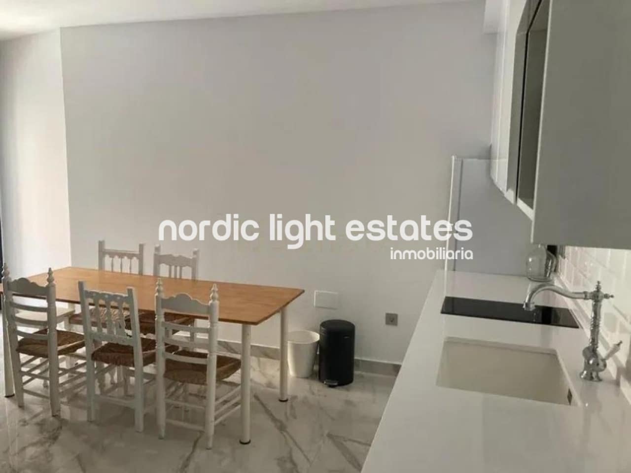 2 soverom Leilighet til salgs i Torrox-Costa med svømmebasseng - € 230 000 (Ref: 9753713)