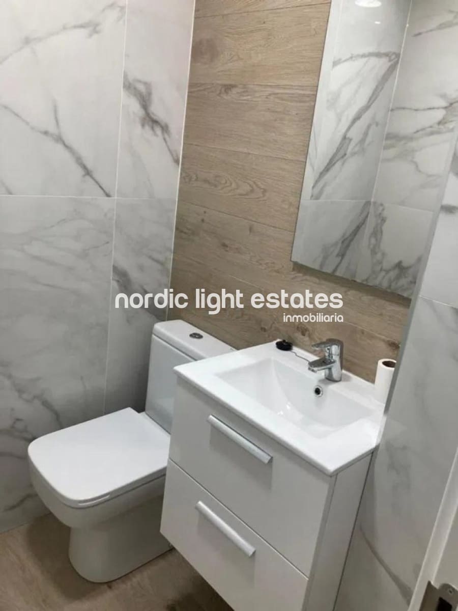 2 soverom Leilighet til salgs i Torrox-Costa med svømmebasseng - € 230 000 (Ref: 9753713)