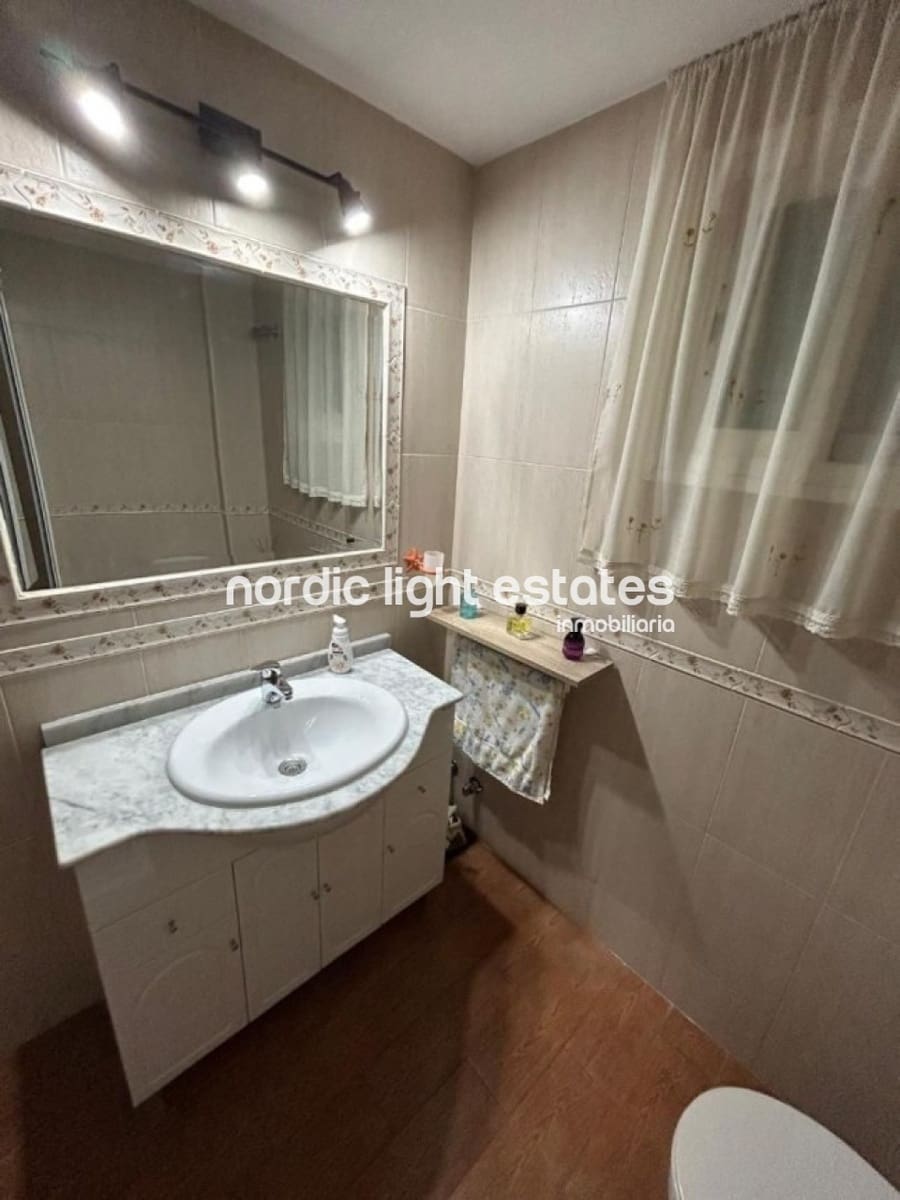 1 soveværelse Lejlighed til salg i Torremolinos med swimmingpool - € 250.000 (Ref: 9760992)