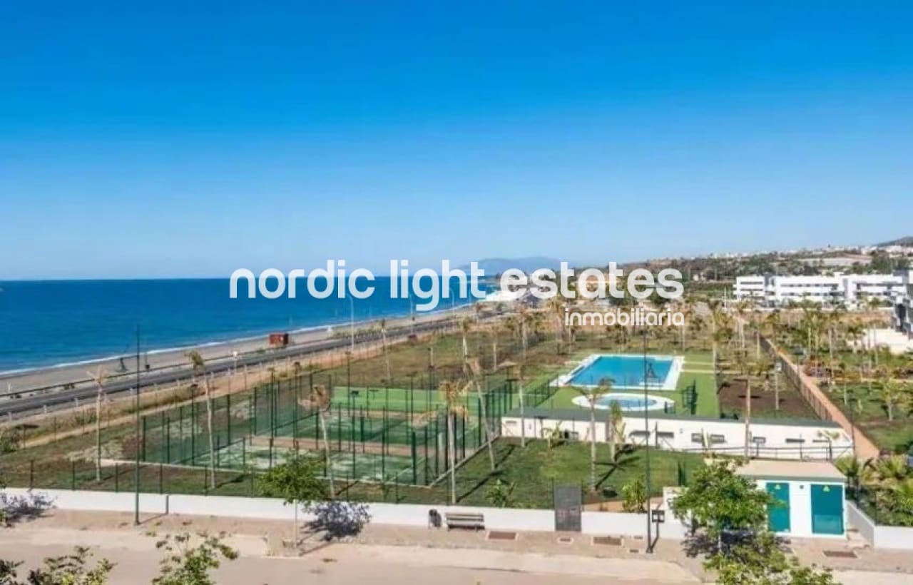 Ático de 2 habitaciones en Almayate en venta con piscina garaje - 380.000 € (Ref: 9761325)