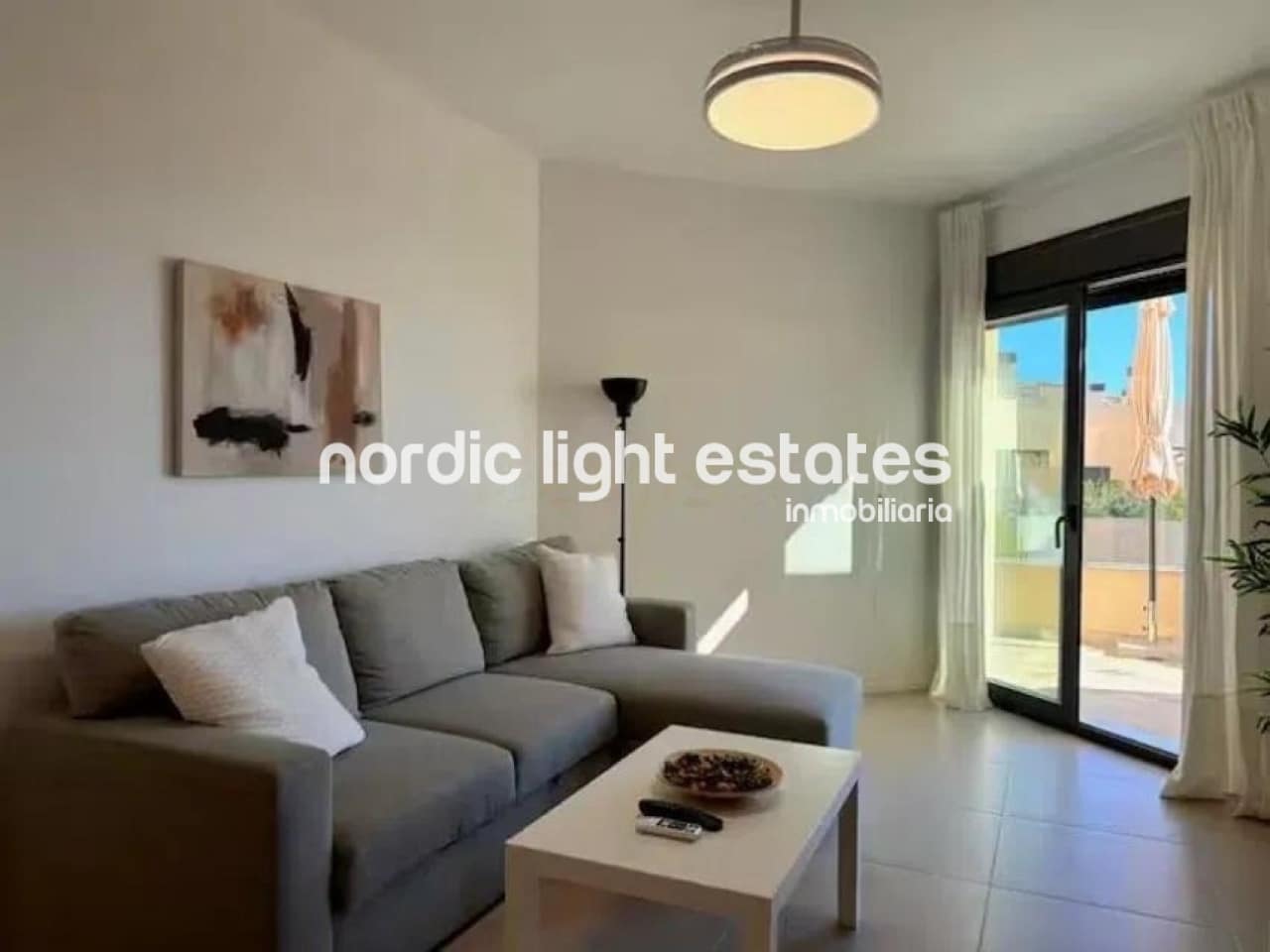 Ático de 2 habitaciones en Almayate en venta con piscina garaje - 380.000 € (Ref: 9761325)