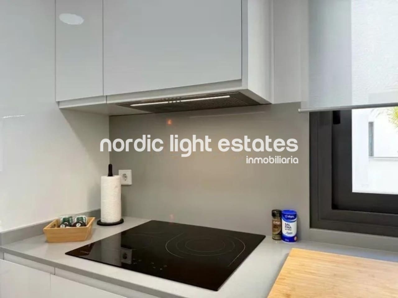 Ático de 2 habitaciones en Almayate en venta con piscina garaje - 380.000 € (Ref: 9761325)