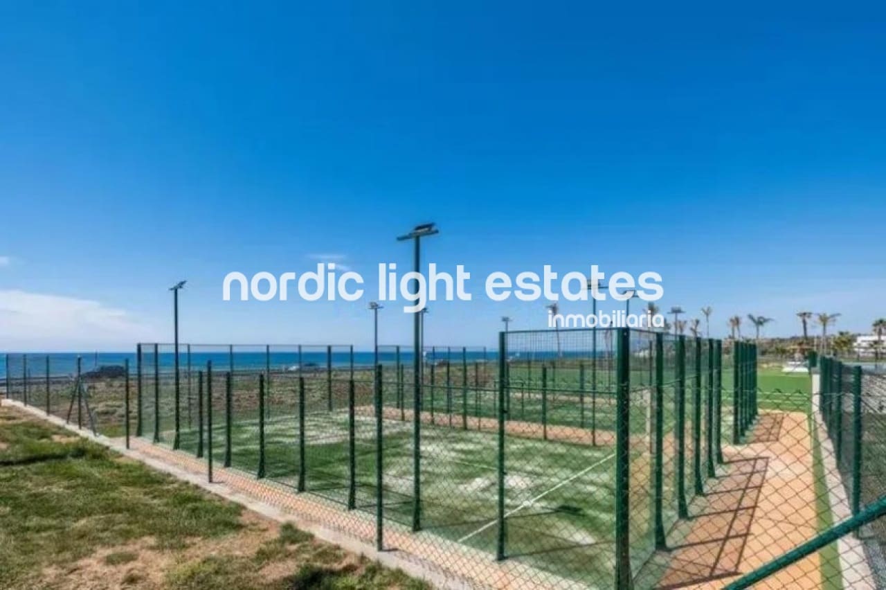 Ático de 2 habitaciones en Almayate en venta con piscina garaje - 380.000 € (Ref: 9761325)