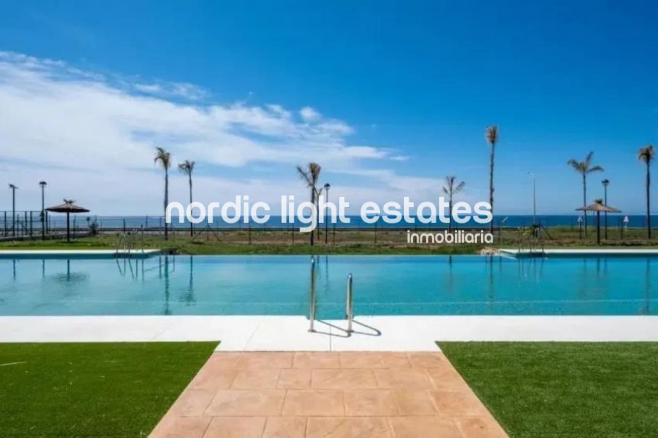 Ático de 2 habitaciones en Almayate en venta con piscina garaje - 380.000 € (Ref: 9761325)