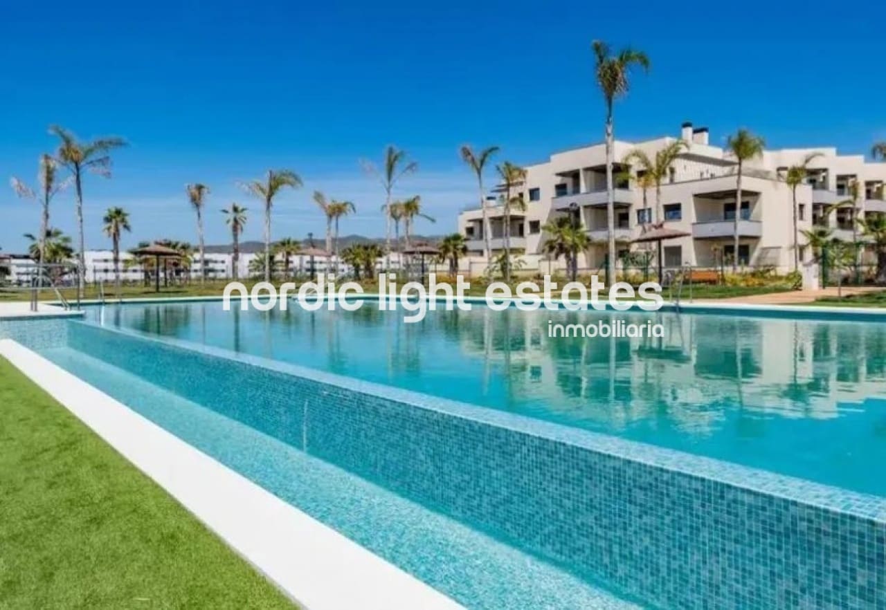 Ático de 2 habitaciones en Almayate en venta con piscina garaje - 380.000 € (Ref: 9761325)