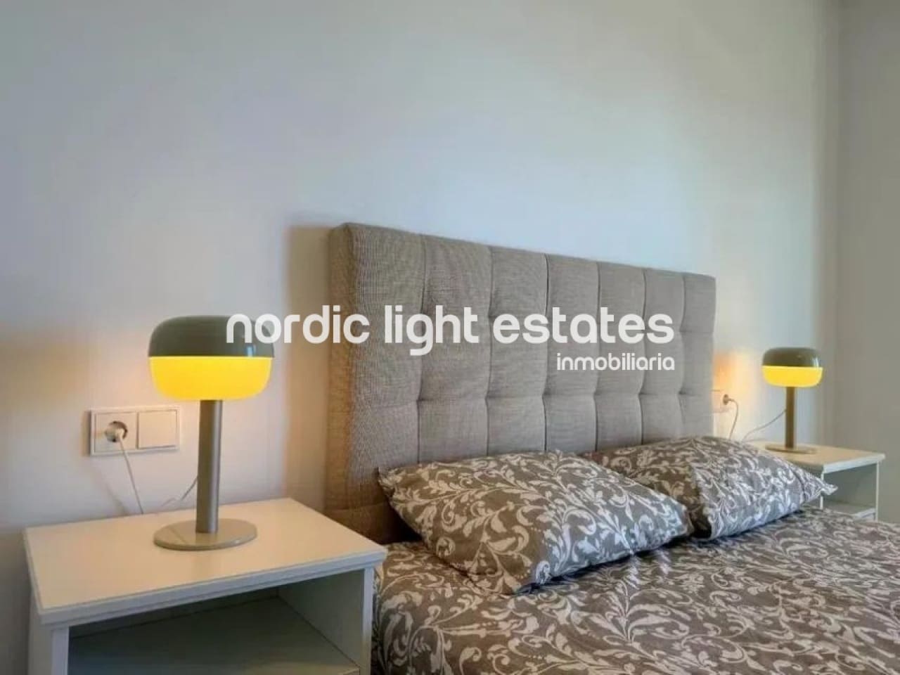 Ático de 2 habitaciones en Almayate en venta con piscina garaje - 380.000 € (Ref: 9761325)