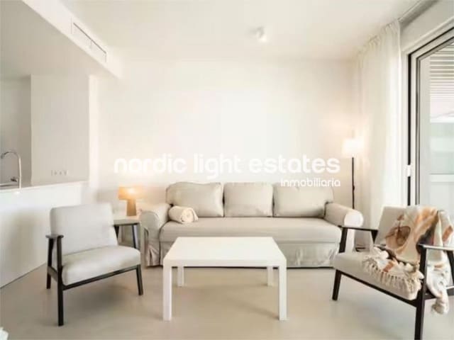 2 chambre Appartement à vendre à Torre del Mar, Vélez-Málaga avec piscine garage - 450 000 € (Ref: 9771036)