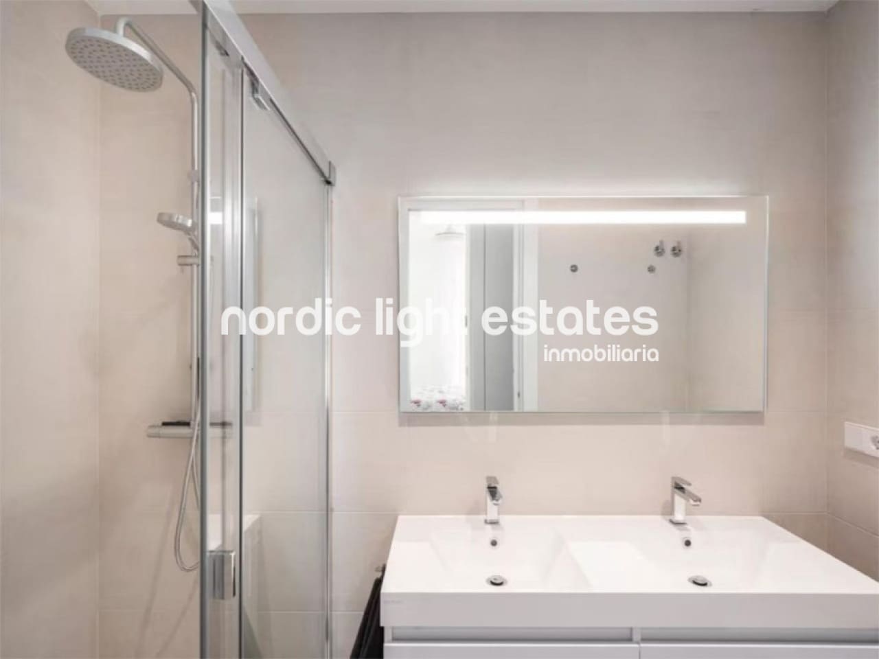 2 chambre Appartement à vendre à Torre del Mar avec piscine garage - 450 000 € (Ref: 9771036)