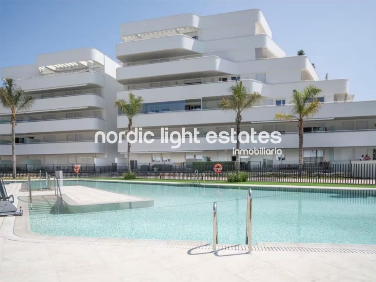 2 chambre Appartement à vendre à Torre del Mar avec piscine garage - 450 000 € (Ref: 9771036)