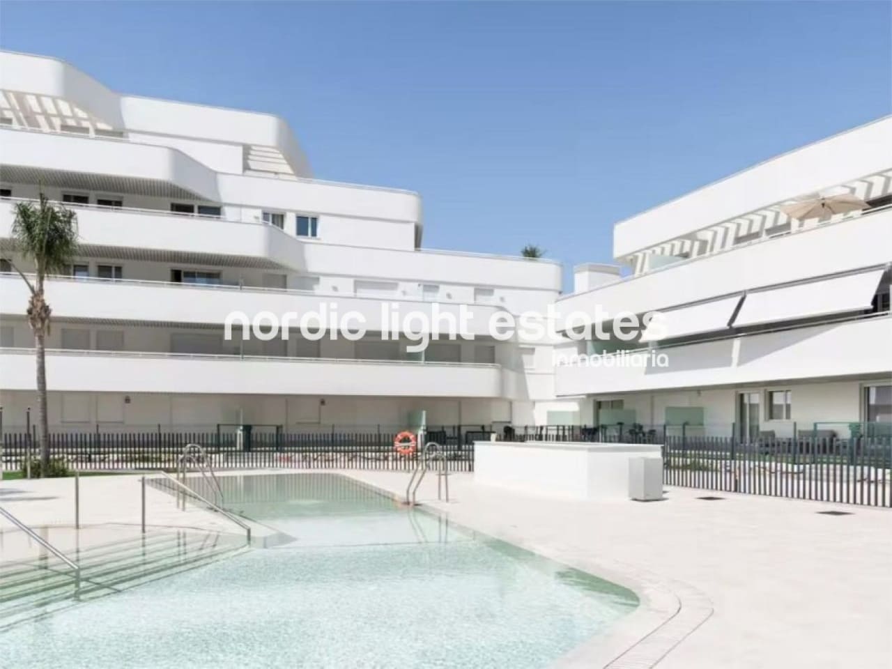 2 chambre Appartement à vendre à Torre del Mar avec piscine garage - 450 000 € (Ref: 9771036)