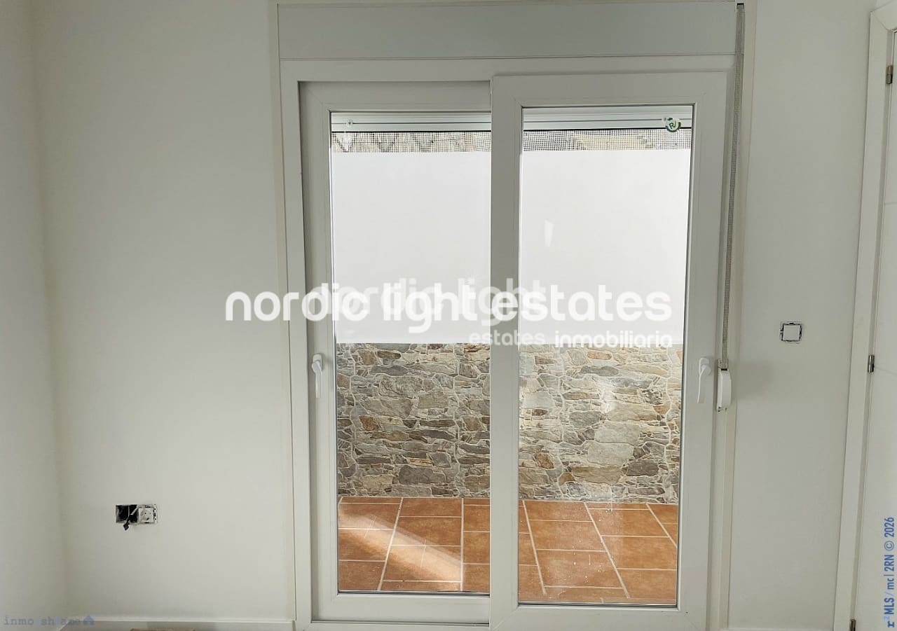 3 slaapkamer Halfvrijstaande villa te koop in Torrox - € 239.000 (Ref: 9776988)