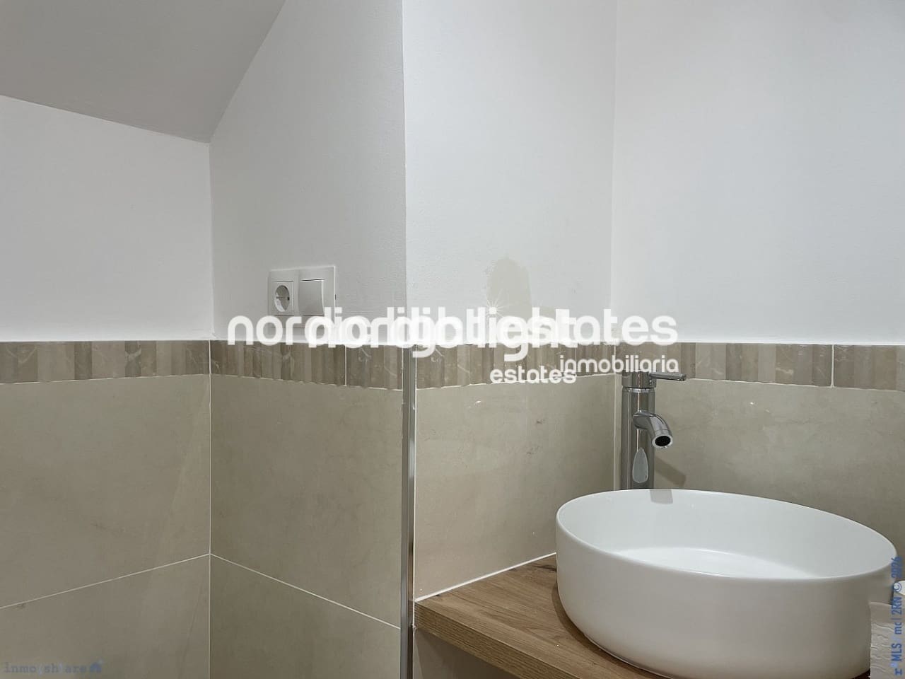 3 slaapkamer Halfvrijstaande villa te koop in Torrox - € 239.000 (Ref: 9776988)