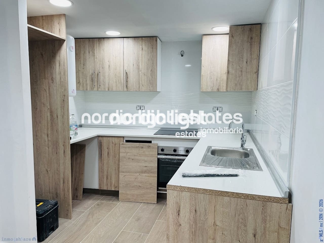 3 slaapkamer Halfvrijstaande villa te koop in Torrox - € 239.000 (Ref: 9776988)