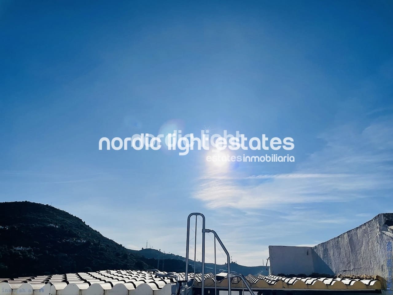 3 slaapkamer Halfvrijstaande villa te koop in Torrox - € 239.000 (Ref: 9776988)