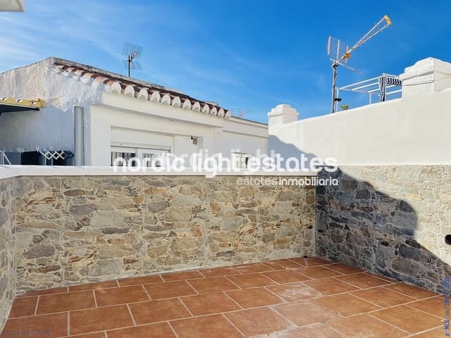 3 slaapkamer Halfvrijstaande villa te koop in Torrox - € 239.000 (Ref: 9776988)