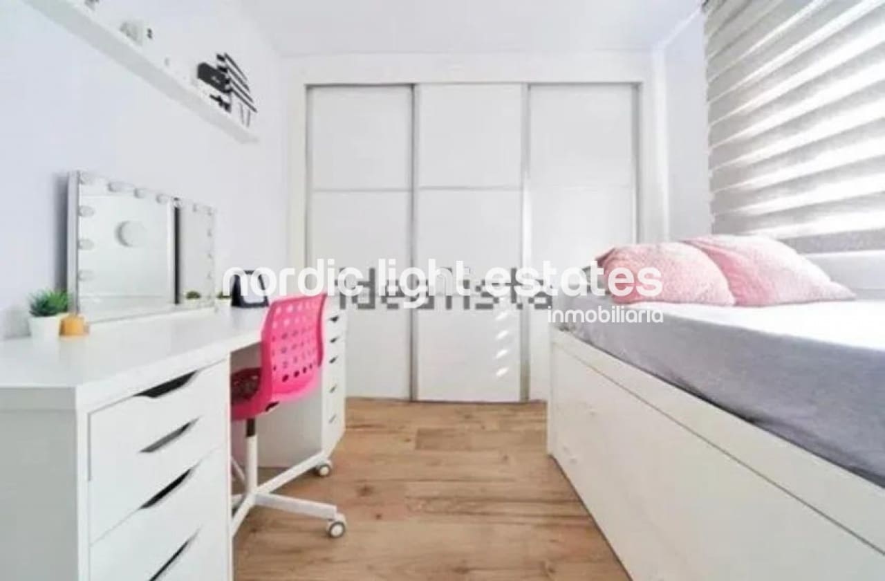 3 chambre Appartement à vendre à Malaga ville avec piscine garage - 365 000 € (Ref: 9778939)