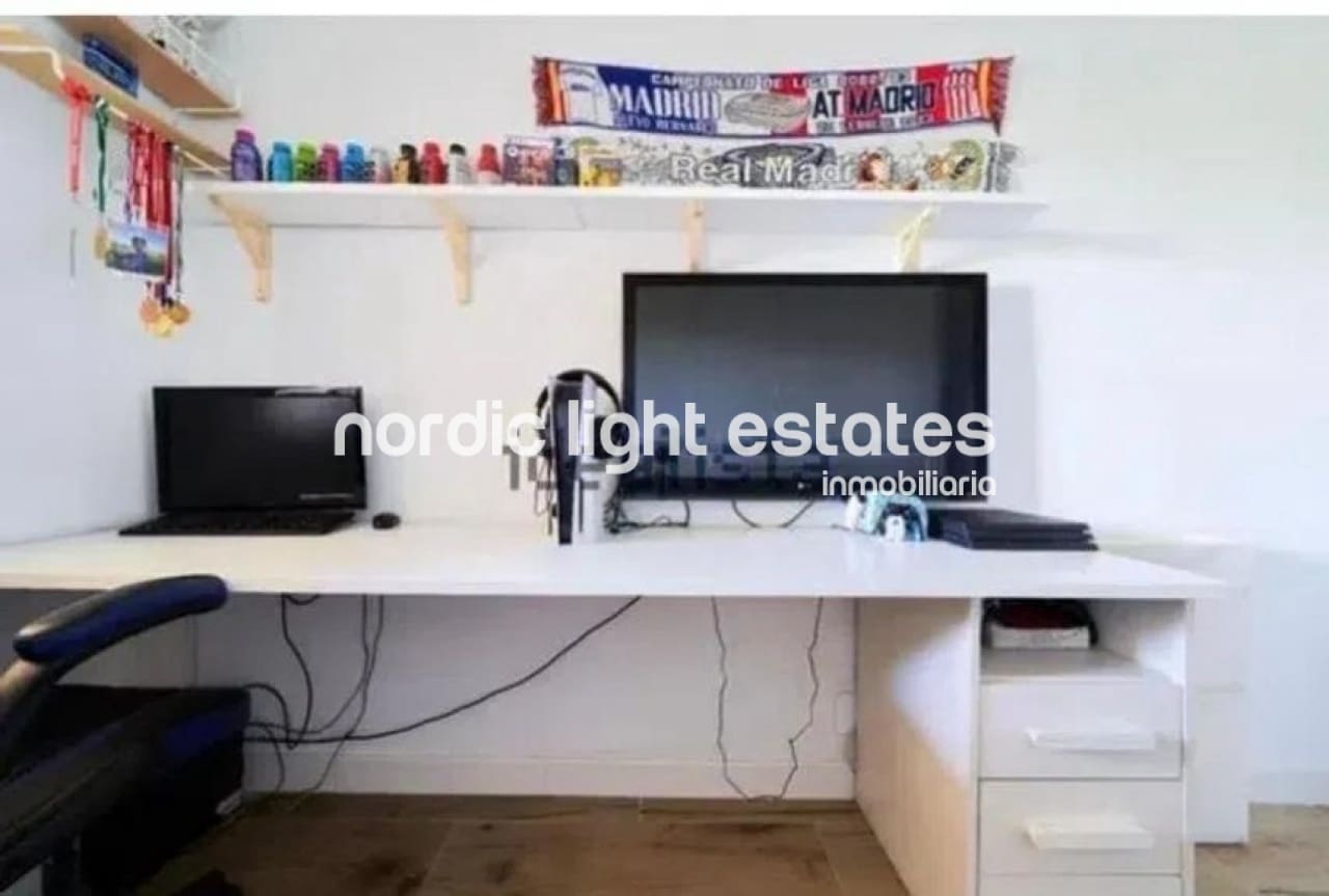 3 chambre Appartement à vendre à Malaga ville avec piscine garage - 365 000 € (Ref: 9778939)