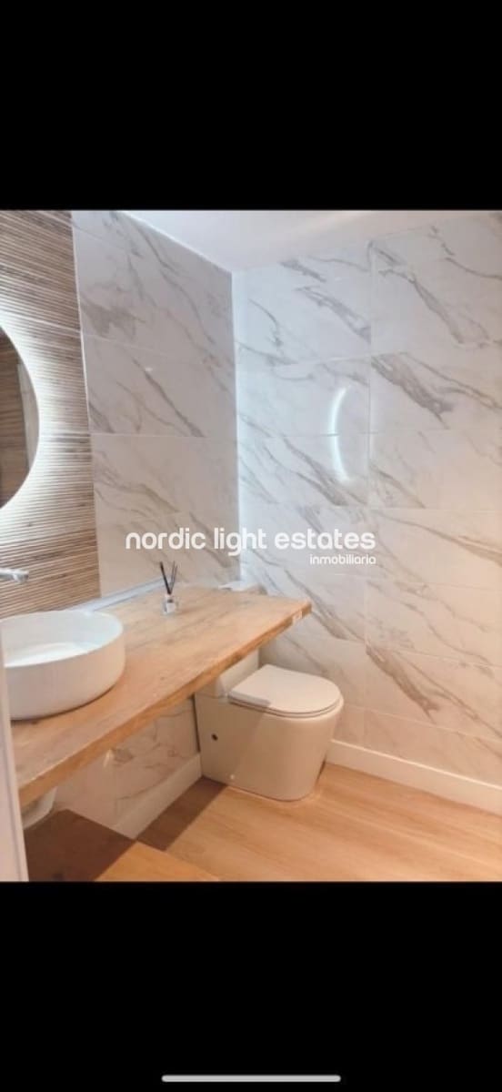 Studio till salu i Torremolinos med pool garage - 185 000 € (Ref: 9778940)