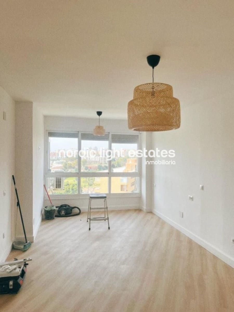 Studio till salu i Torremolinos med pool garage - 185 000 € (Ref: 9778940)