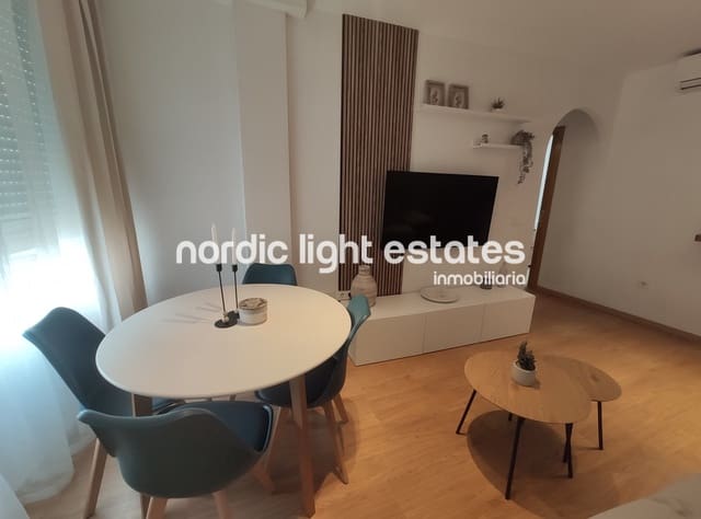 2 Zimmer Penthouse zu vermieten in Centro, Nerja - 1.200 € (Ref: 9778941)