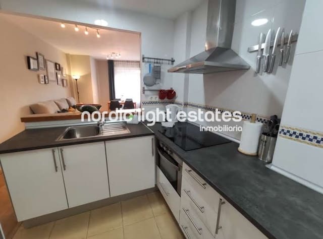 2 Zimmer Penthouse zu vermieten in Centro, Nerja - 1.200 € (Ref: 9778941)