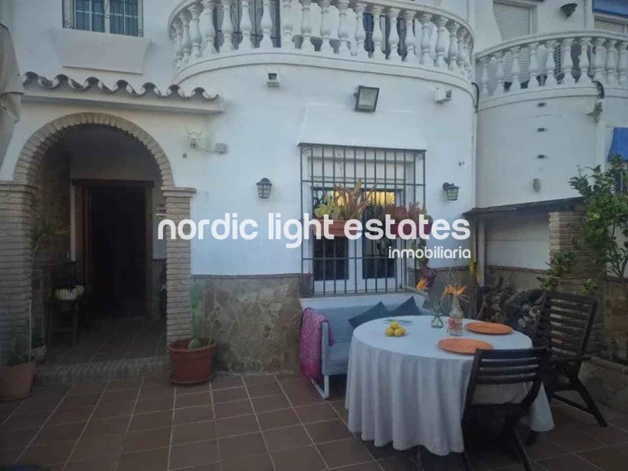 4 chambre Villa/Maison Semi-Mitoyenne à vendre à Churriana avec piscine garage - 580 000 € (Ref: 9782000)