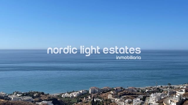 4 soverom Kjedet enebolig til salgs i Torrox-Costa, Torrox med svømmebasseng garasje - € 330 000 (Ref: 9789483)