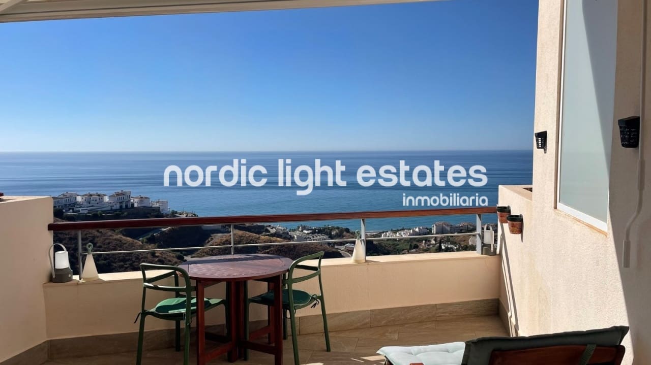 4 makuuhuone Paritalo myytävänä paikassa Torrox-Costa mukana uima-altaan 
autotalli - 330 000 € (Ref: 9789483)