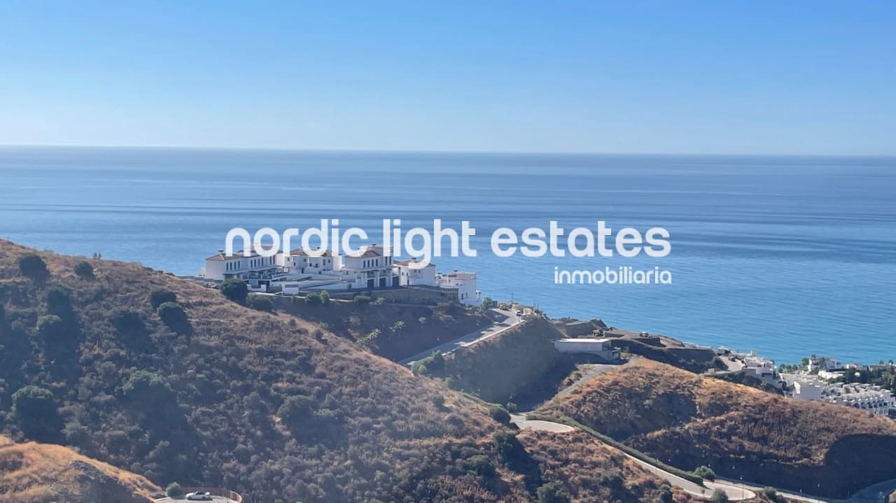 4 makuuhuone Paritalo myytävänä paikassa Torrox-Costa mukana uima-altaan 
autotalli - 330 000 € (Ref: 9789483)