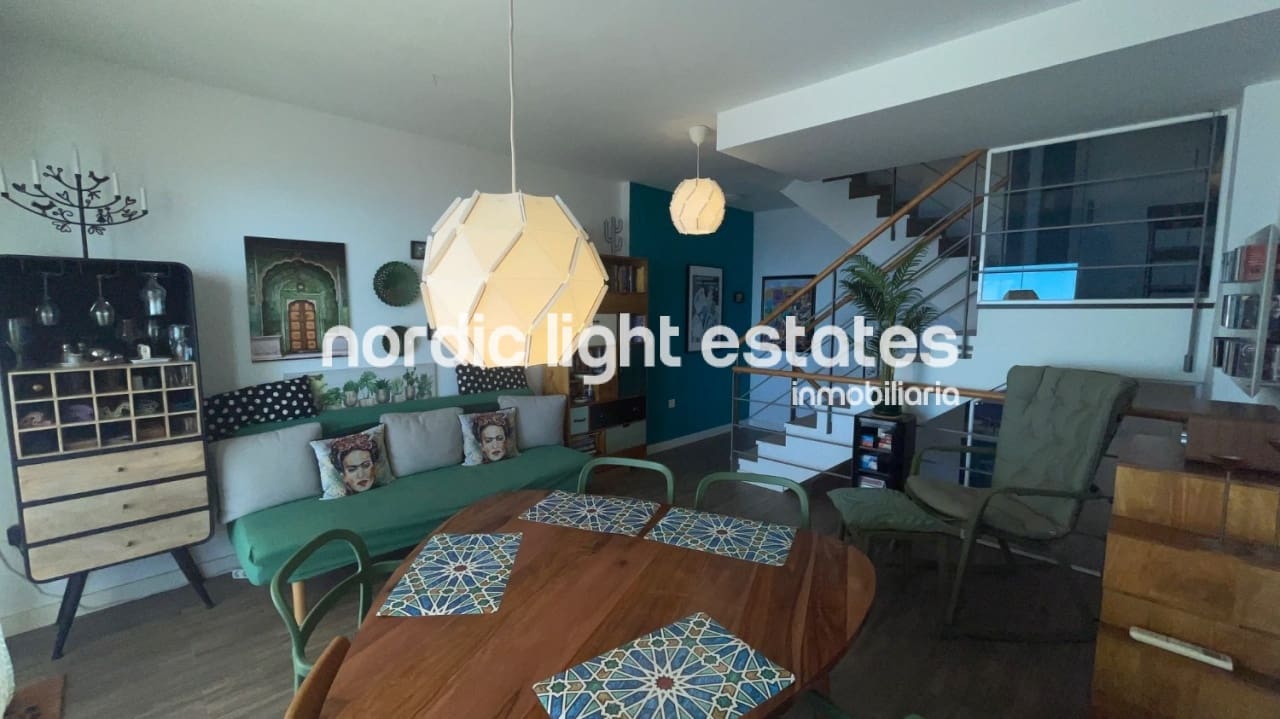 4 makuuhuone Paritalo myytävänä paikassa Torrox-Costa mukana uima-altaan 
autotalli - 330 000 € (Ref: 9789483)