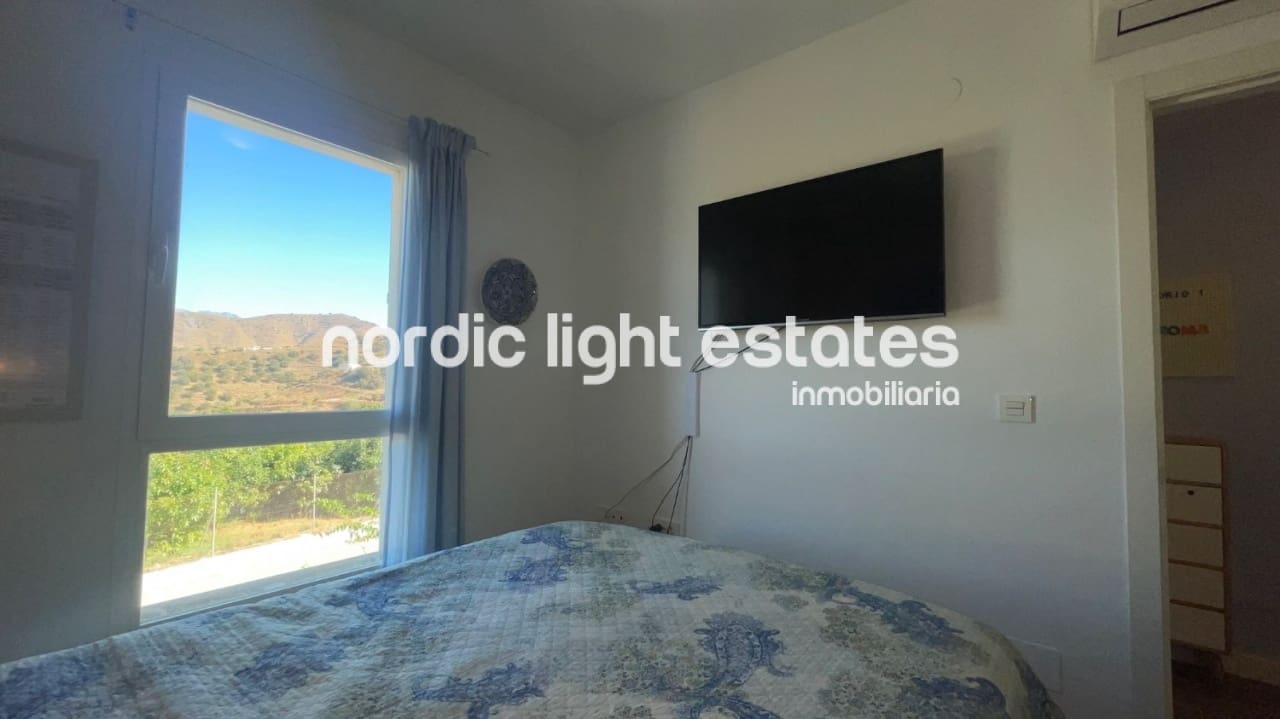 4 makuuhuone Paritalo myytävänä paikassa Torrox-Costa mukana uima-altaan 
autotalli - 330 000 € (Ref: 9789483)