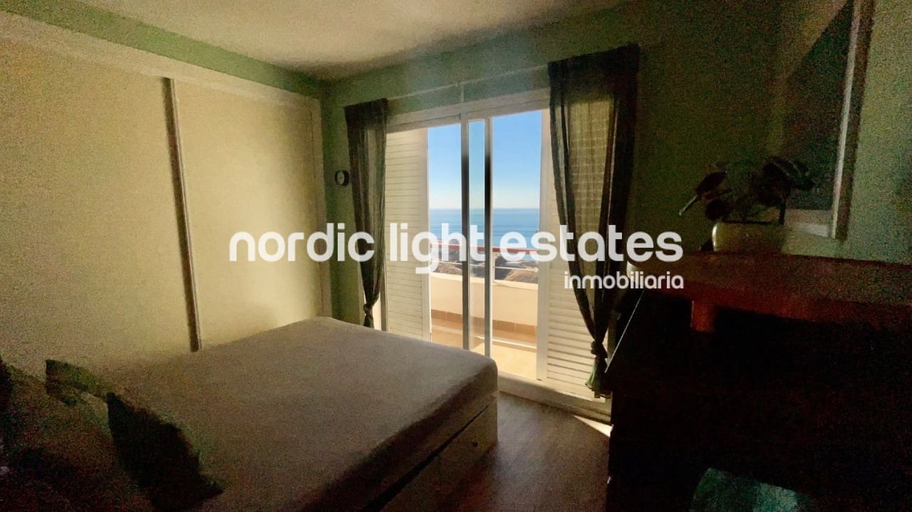 4 makuuhuone Paritalo myytävänä paikassa Torrox-Costa mukana uima-altaan 
autotalli - 330 000 € (Ref: 9789483)