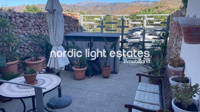 4 soverom Kjedet enebolig til salgs i Torrox-Costa, Torrox med svømmebasseng garasje - € 330 000 (Ref: 9789483)