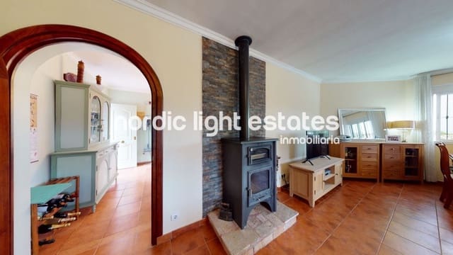 3 slaapkamer Finca/Landhuis te koop in Cómpeta met zwembad garage - € 362.000 (Ref: 9789685)