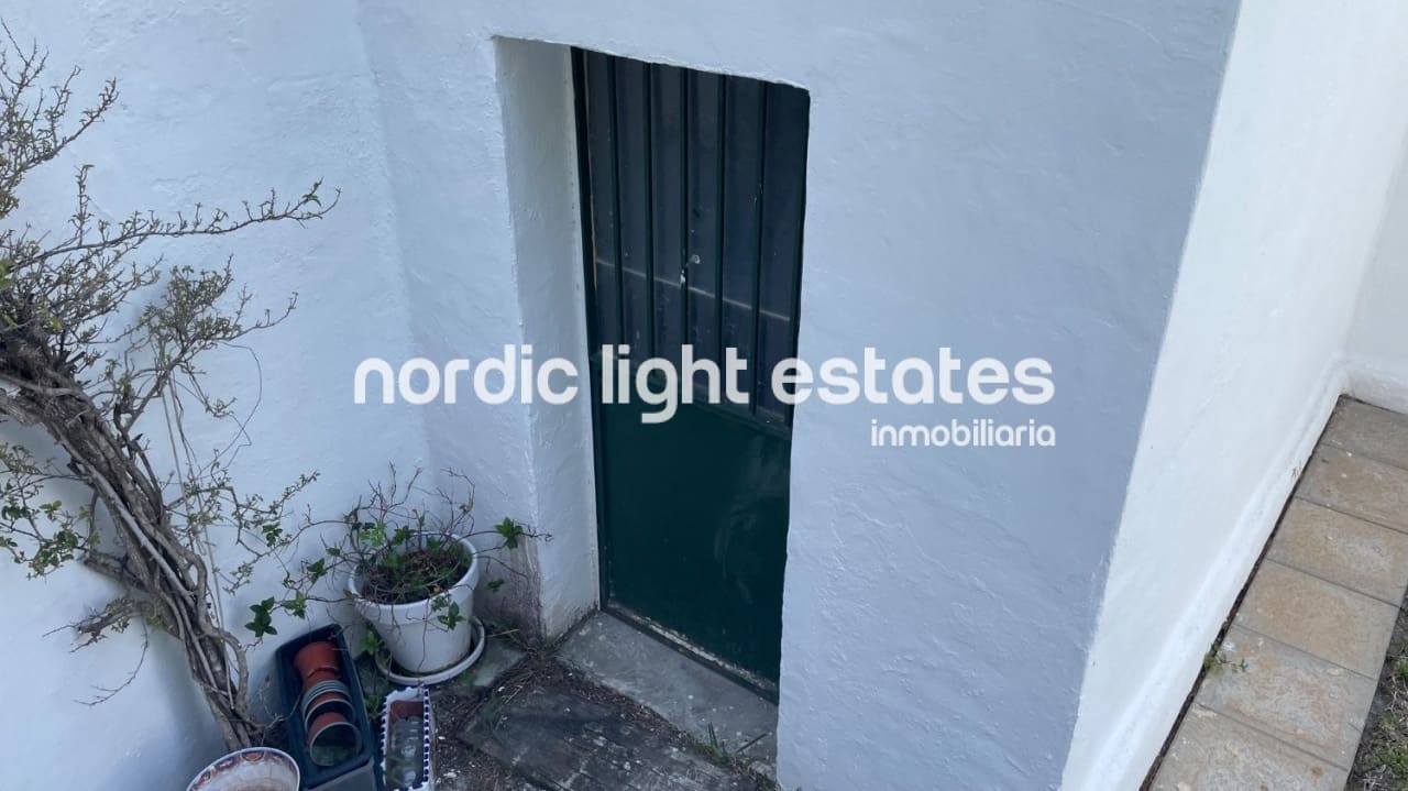 3 bedroom Villa for sale in Nerja with pool - € 565,000 (Ref: 9789686)