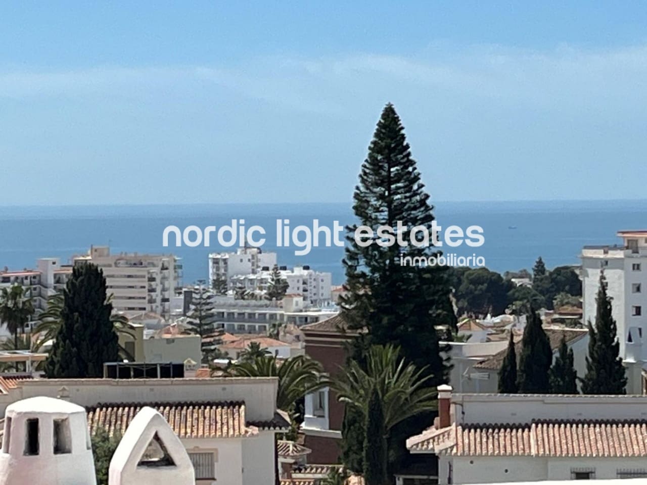 3 bedroom Villa for sale in Nerja with pool - € 565,000 (Ref: 9789686)