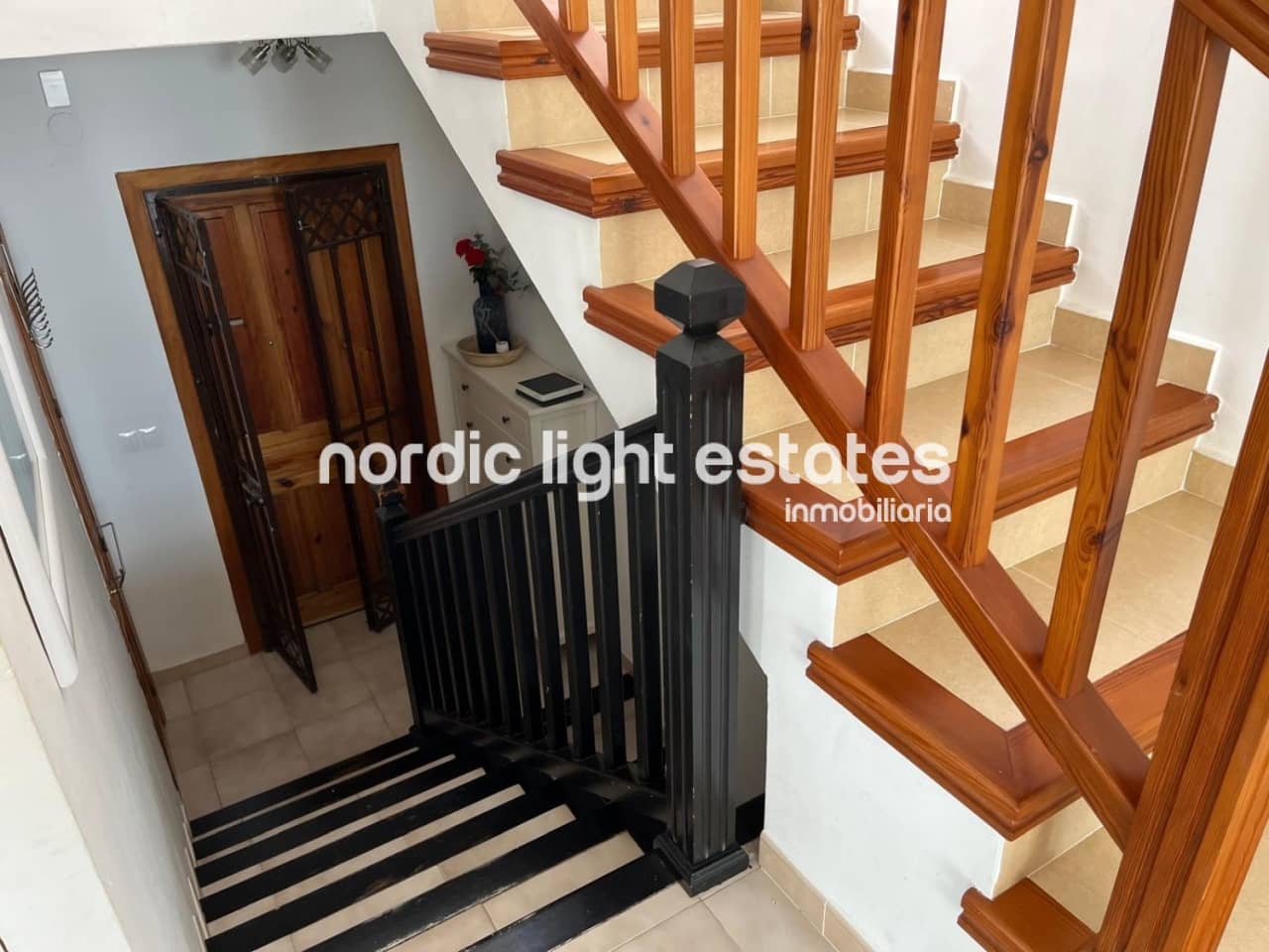 3 bedroom Villa for sale in Nerja with pool - € 565,000 (Ref: 9789686)