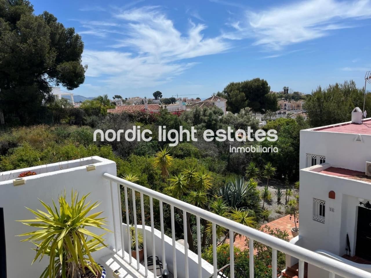 3 bedroom Villa for sale in Nerja with pool - € 565,000 (Ref: 9789686)