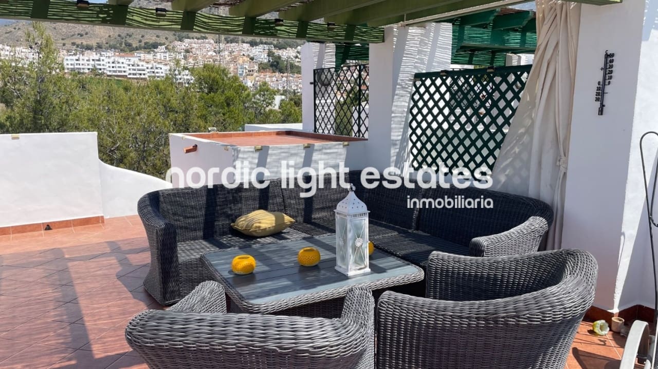 3 bedroom Villa for sale in Nerja with pool - € 565,000 (Ref: 9789686)
