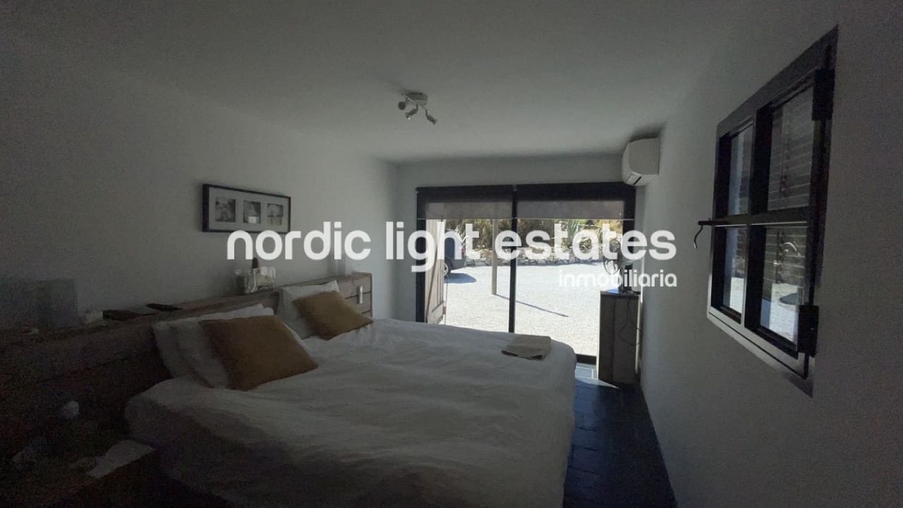 3 soveværelse Finca/Landehus til salg i Canillas de Aceituno med swimmingpool garage - € 699.000 (Ref: 9793728)