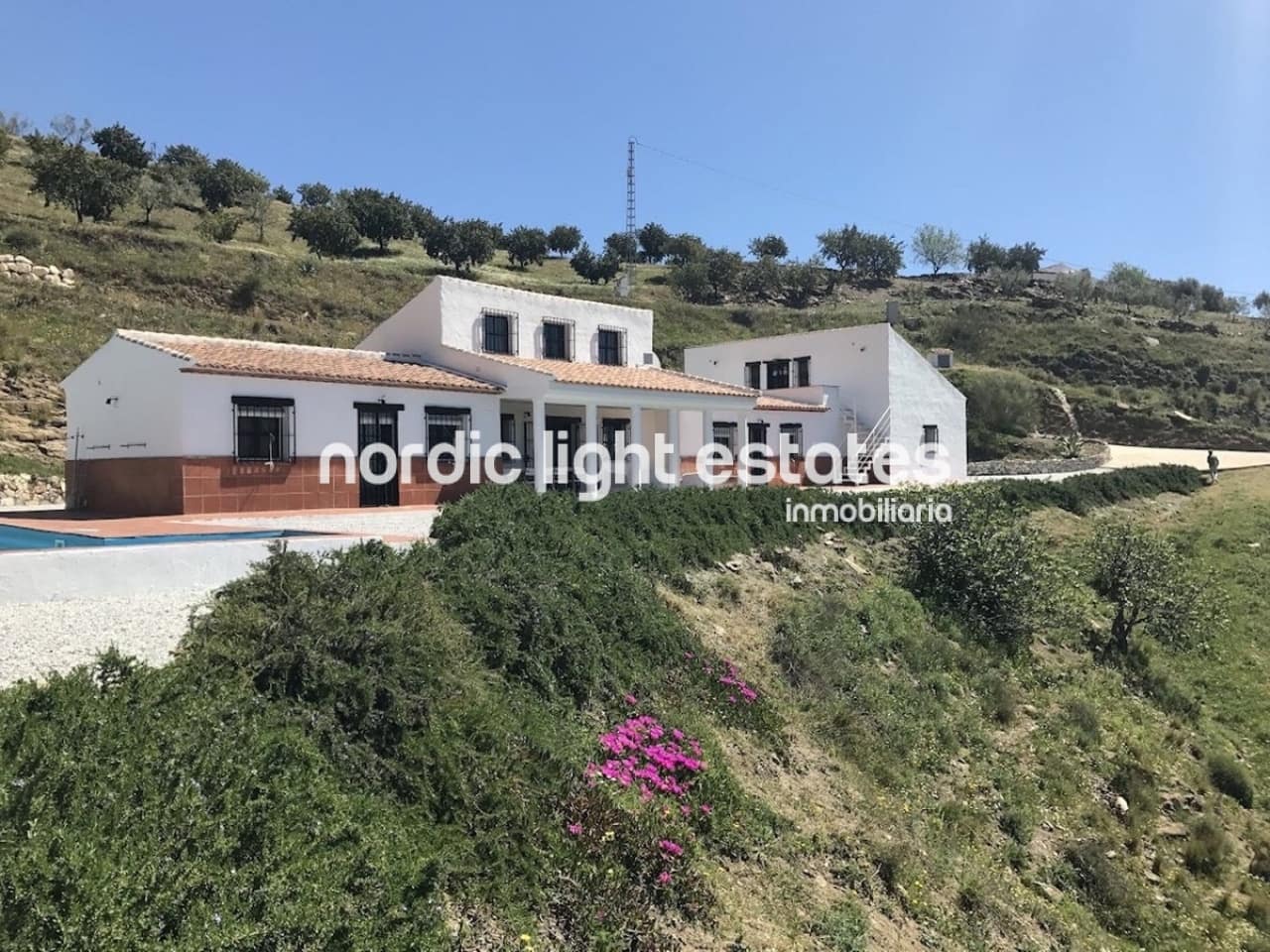 3 soveværelse Finca/Landehus til salg i Canillas de Aceituno med swimmingpool garage - € 699.000 (Ref: 9793728)