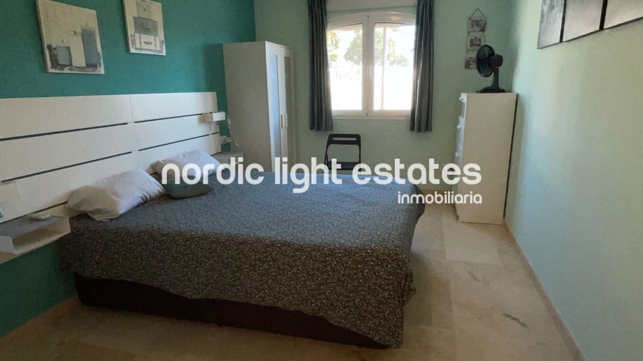 3 soveværelse Villa til salg i Torrox-Costa med swimmingpool garage - € 469.000 (Ref: 9793729)